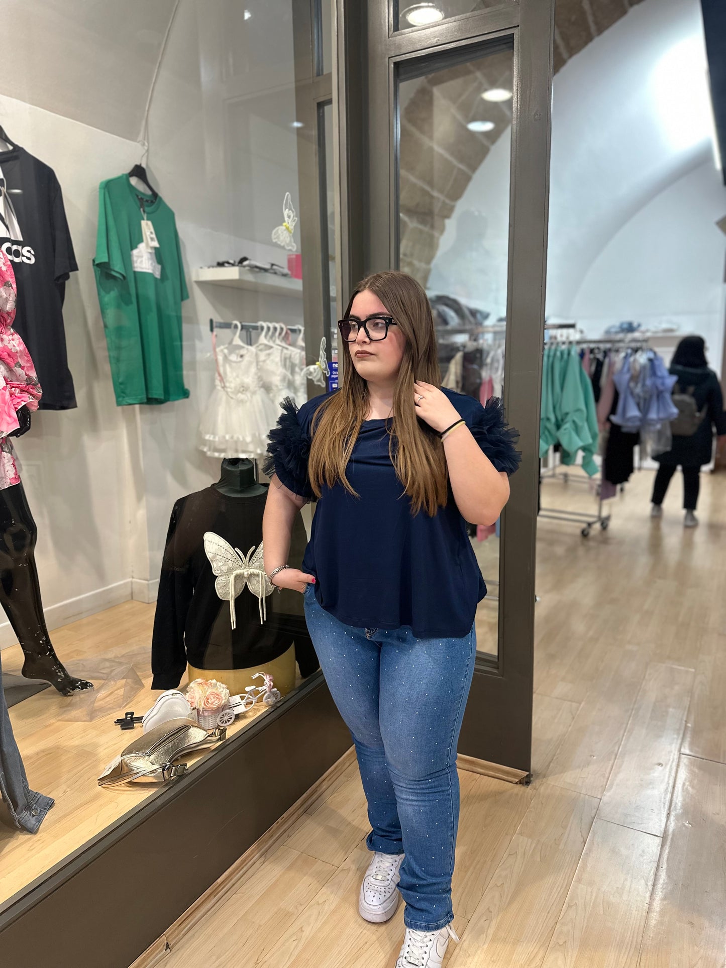 T-shirt con maniche in tulle
