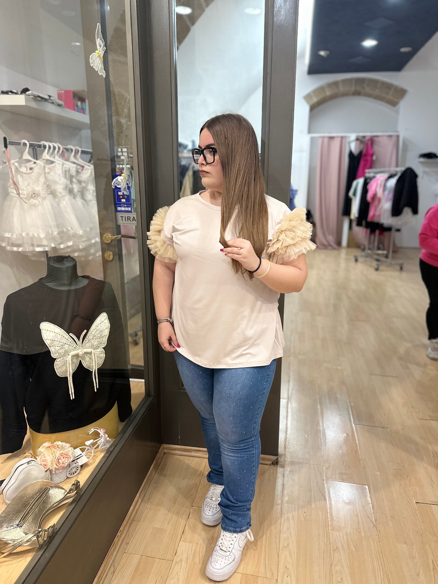 T-shirt con maniche in tulle